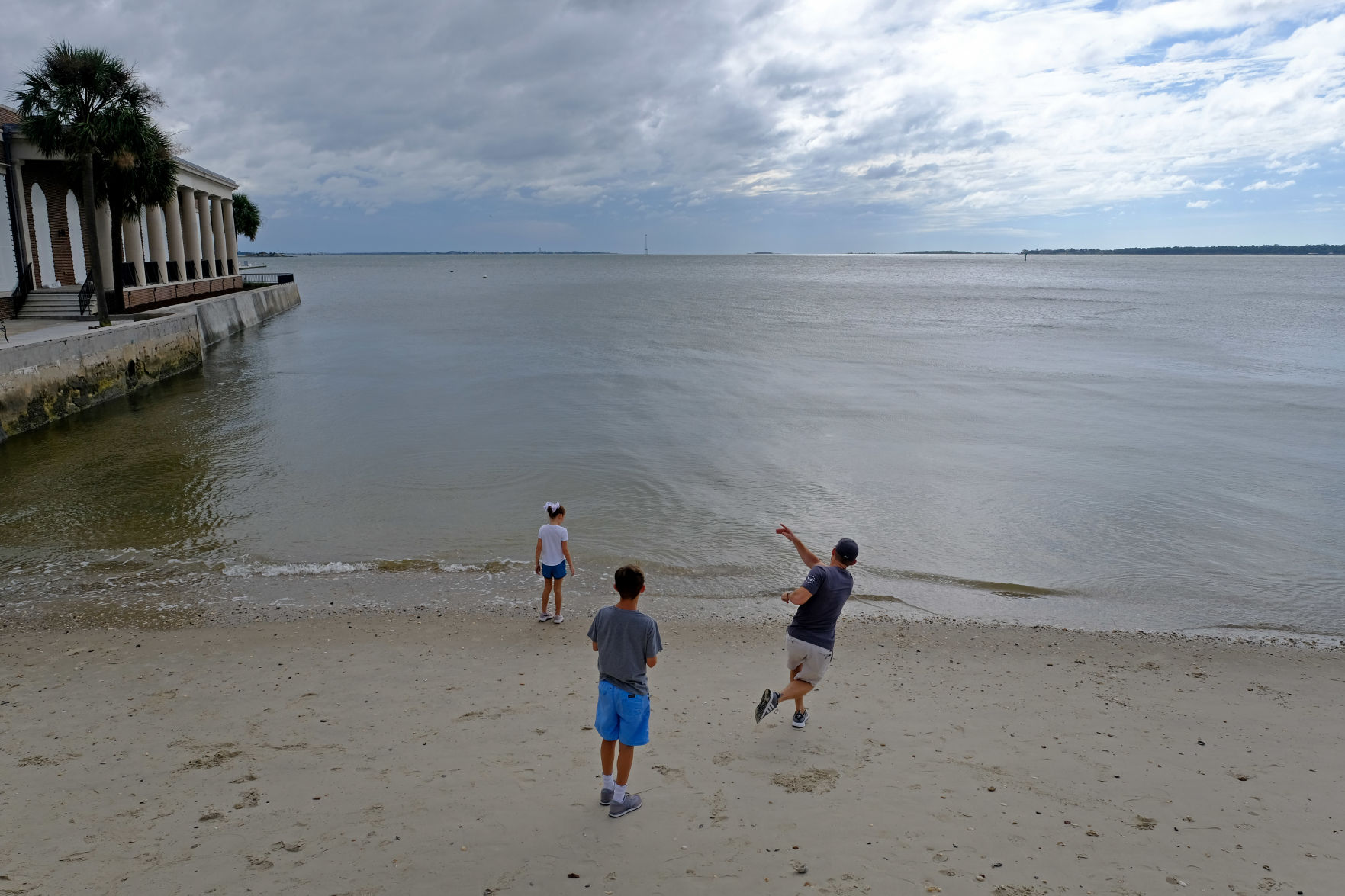 battery-beach-TWOB1601.jpg LEDE